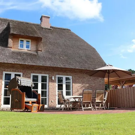 Doppelhaushaelfte Deicheck 度假居